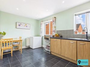 Kitchen/Diner- click for photo gallery